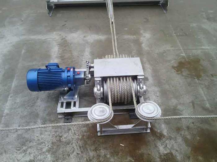 manure cleaning system electric motor